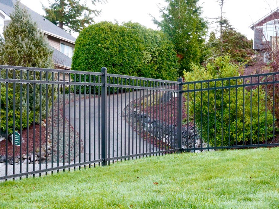 Aluminum Fence Contractor in Bellingham Washington