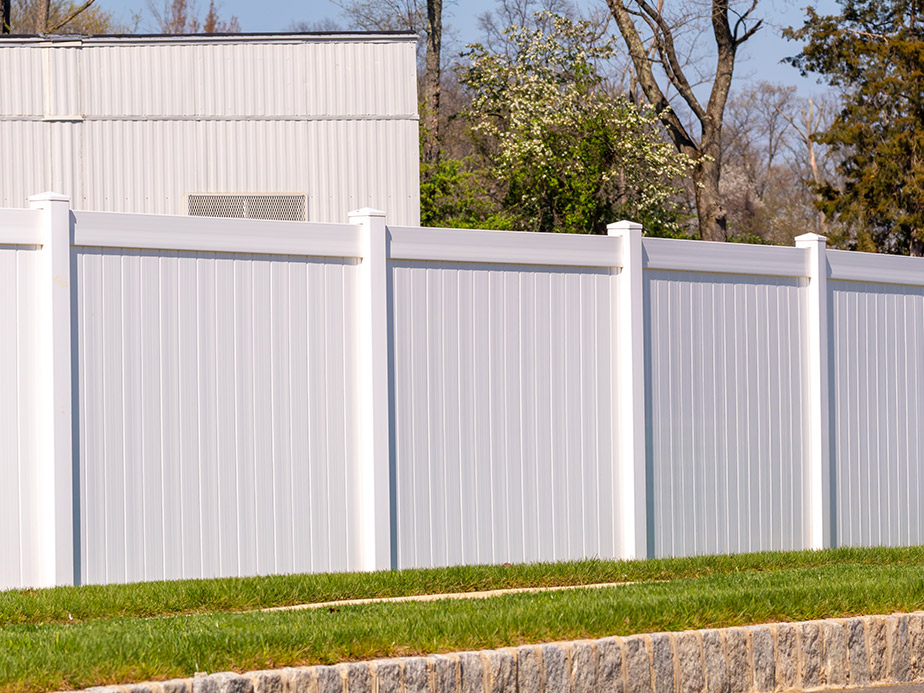 Commercial Vinyl Fence Company In Bellingham Washington