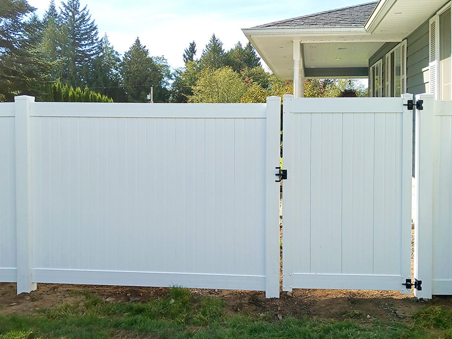 Residential Vinyl Fence Company In Bellingham Washington