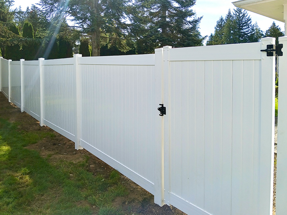 Vinyl Fence Contractor in Bellingham Washington